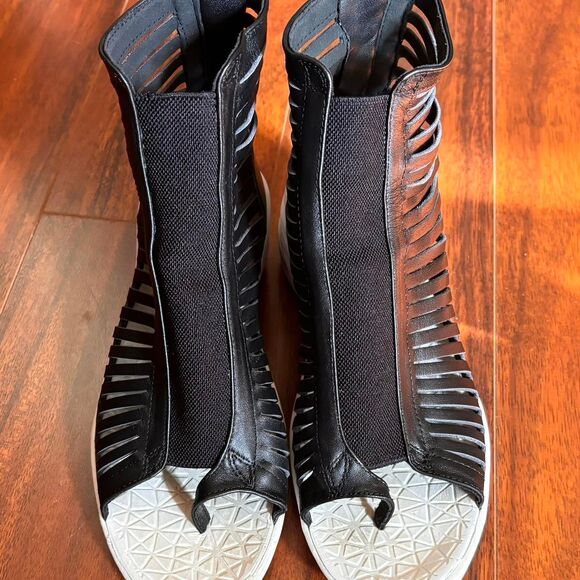 Nike Gladiator Lunarlon Sandals - Picture 1 of 7